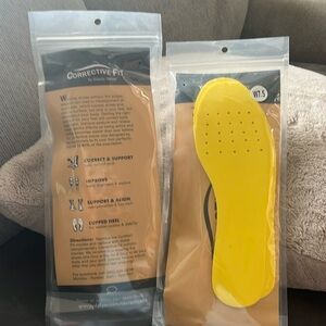 Corrective fit by gravity defyer orthotic insoles 7.5  set of 2